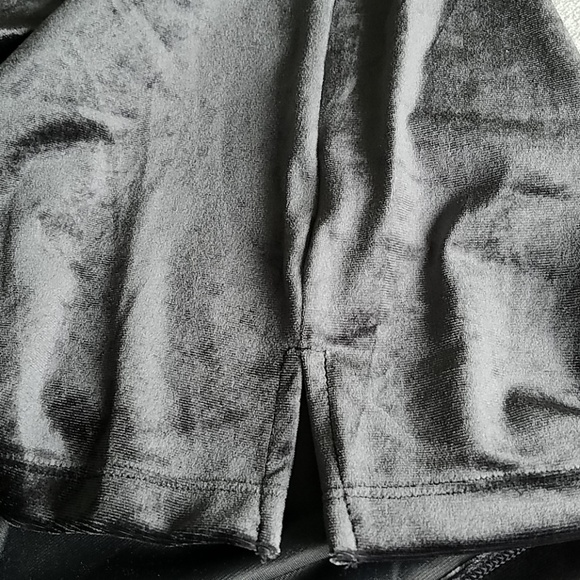 🌲 2 for $15 🌲 Old Navy Crushed Charcoal Velvet top - size Small - Picture 4 of 5